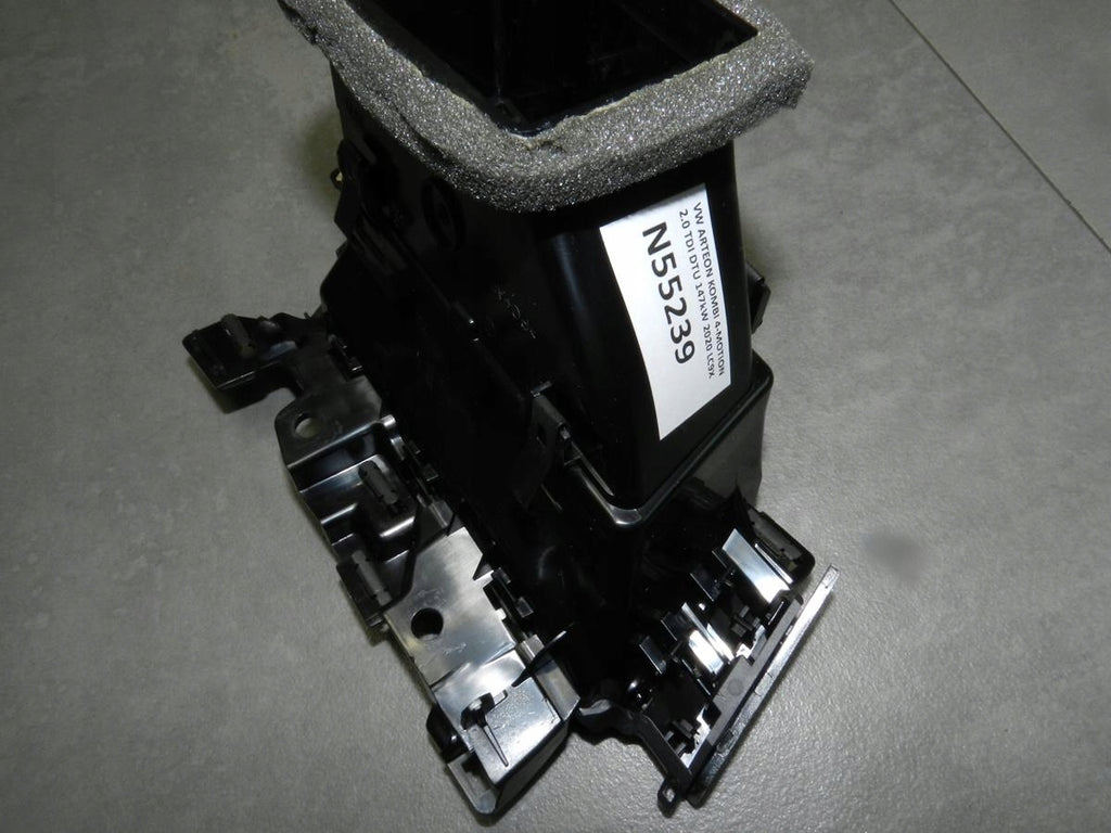 VW ARTEON AIR VENT LEFT 3G8819701S