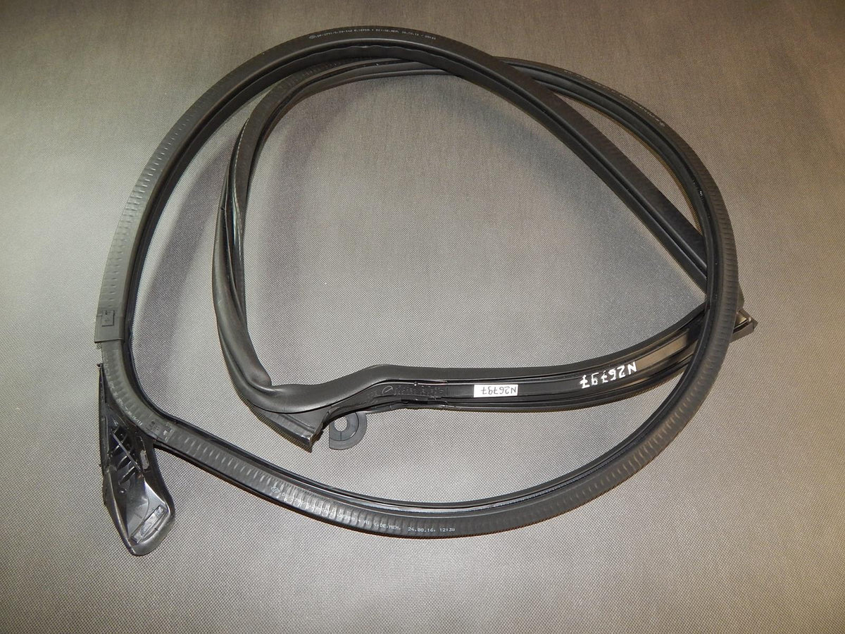 VW ARTEON DOOR SEAL RIGHT FRONT 3G8867338