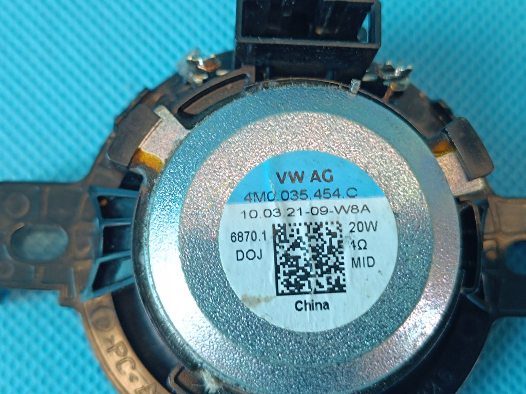 VW ARTEON HATCHBACK 2,0 TDI 147KW 2022 R CONSOLE BOARD SPEAKER 4M0035454C
