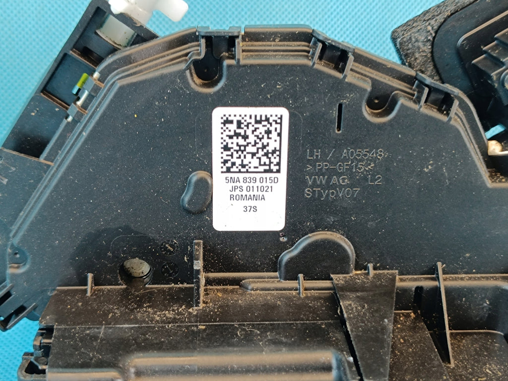 VW ARTEON HATCHBACK 2,0 TDI 147KW 2022 R DOOR LOCK LEFT REAR 5NA839015D