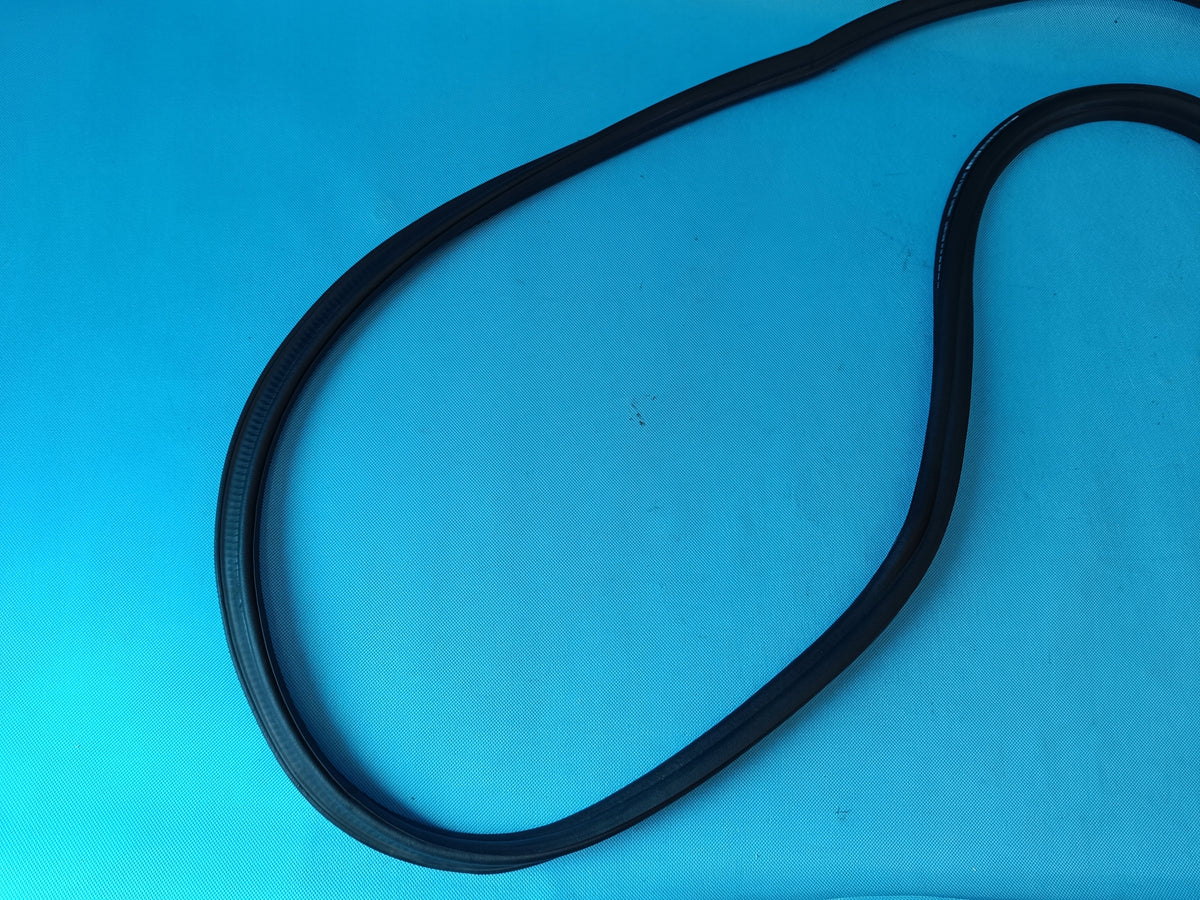 VW ARTEON HATCHBACK 2,0 TDI 147KW 2022 R TRUNK SEAL 3G8827705