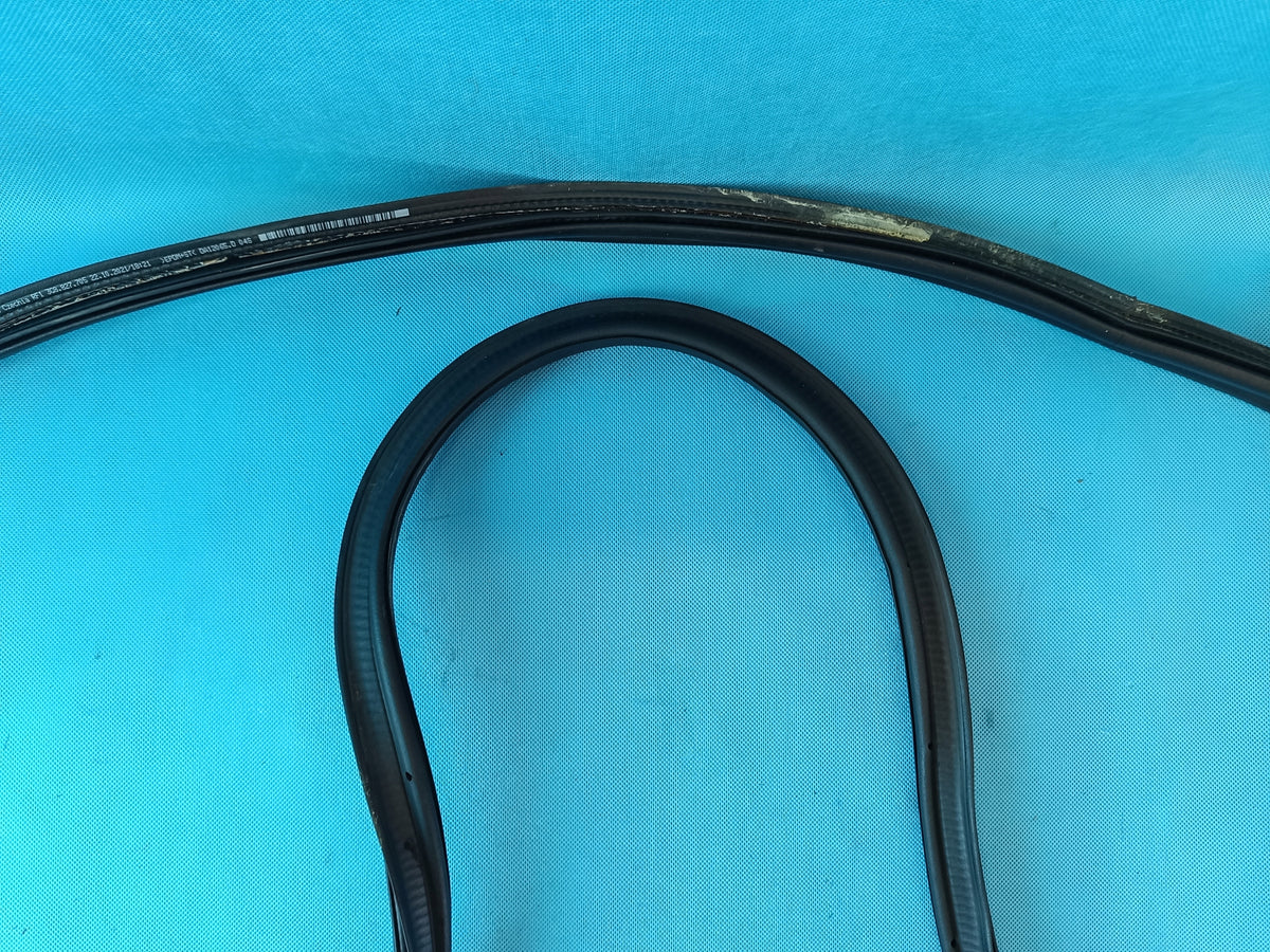 VW ARTEON HATCHBACK 2,0 TDI 147KW 2022 R TRUNK SEAL 3G8827705