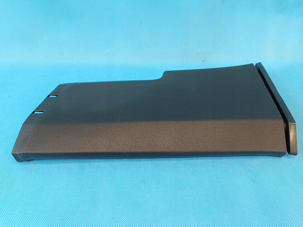 VW ARTEON HATCHBACK 2,0 TDI 147KW 2022R POST PLATING B LEFT 3G8867291 82V