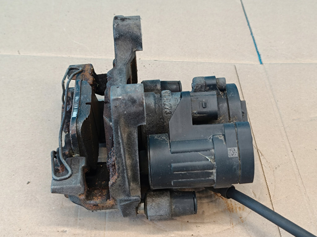 VW ARTEON HATCHBACK 2,0 TDI 147KW 22R BRAKE CALIPER RIGHT REAR 3Q0615406AG