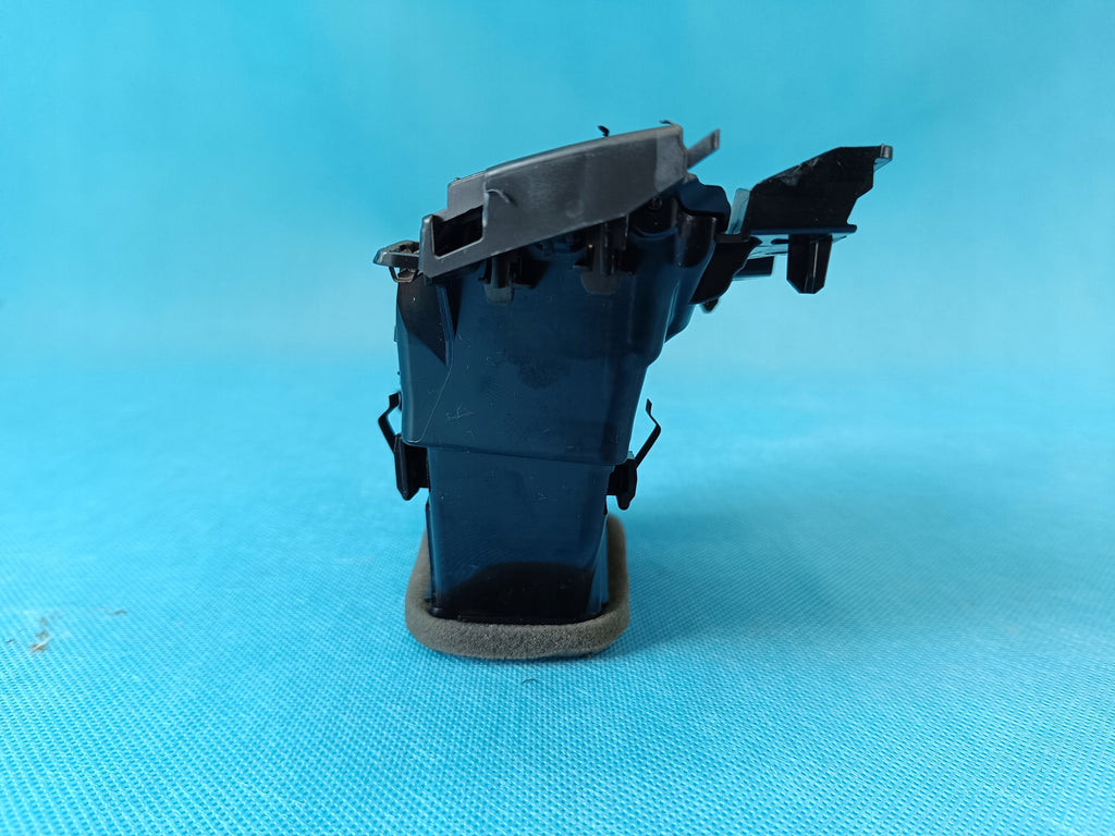VW ARTEON HATCHBACK 2,0 TDI 2022 R AIR VENT LEFT 3G8819701C 3G8819701S
