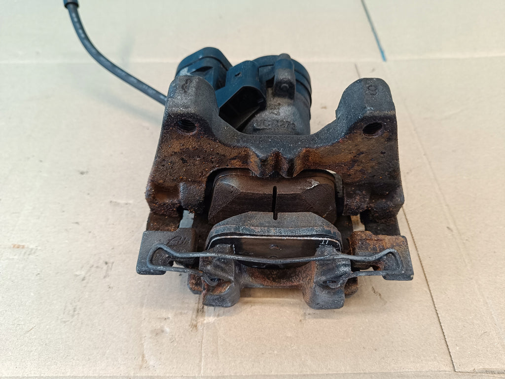 VW ARTEON HATCHBACK 2,0TDI 147KW 2022R BRAKE CALIPER LEFT REAR 3Q0615405AG