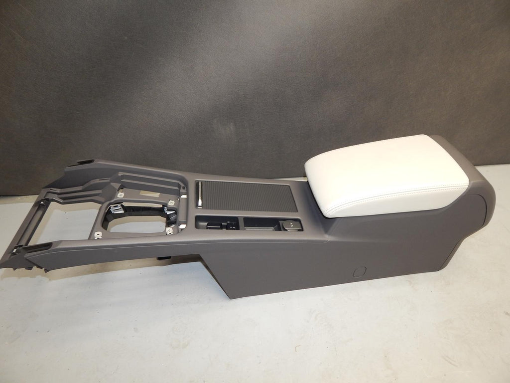 VW ARTEON TUNNEL ARMREST