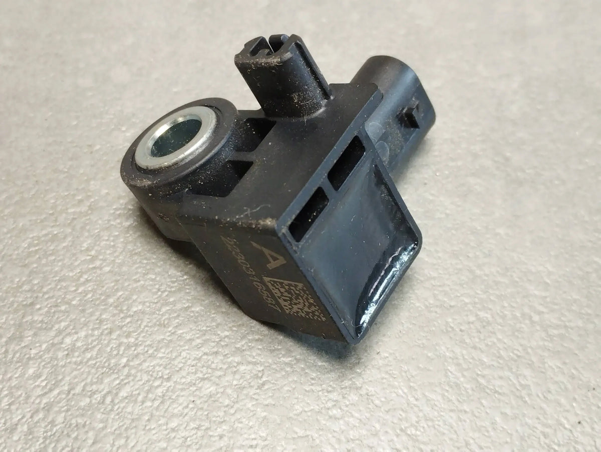 VW Amarok II IMPACT SENSOR L1TT148006AA