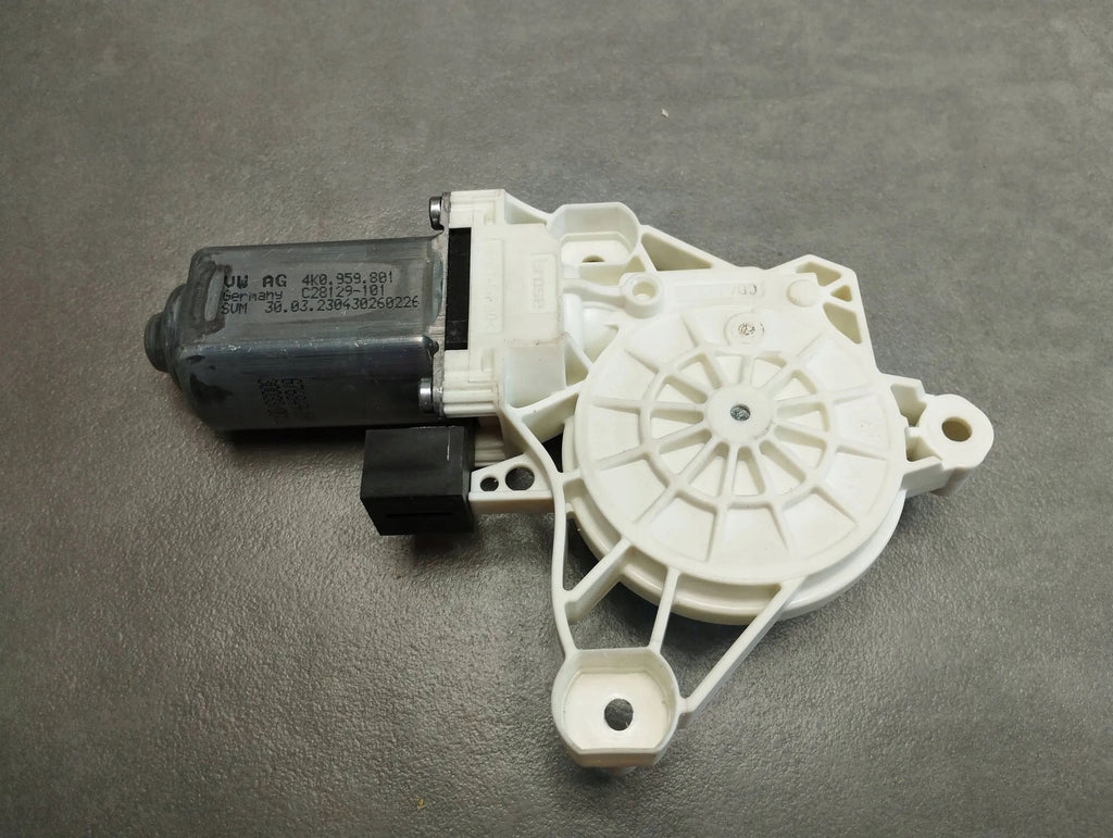 VW Arteon WINDOW MOTOR LEFT 4K0959801
