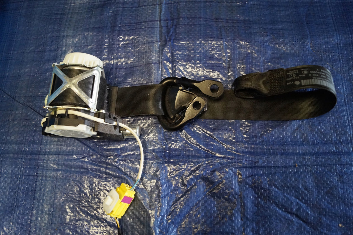 VW EOS 10R SEAT BELT RIGHT FRONT 1Q2857706B