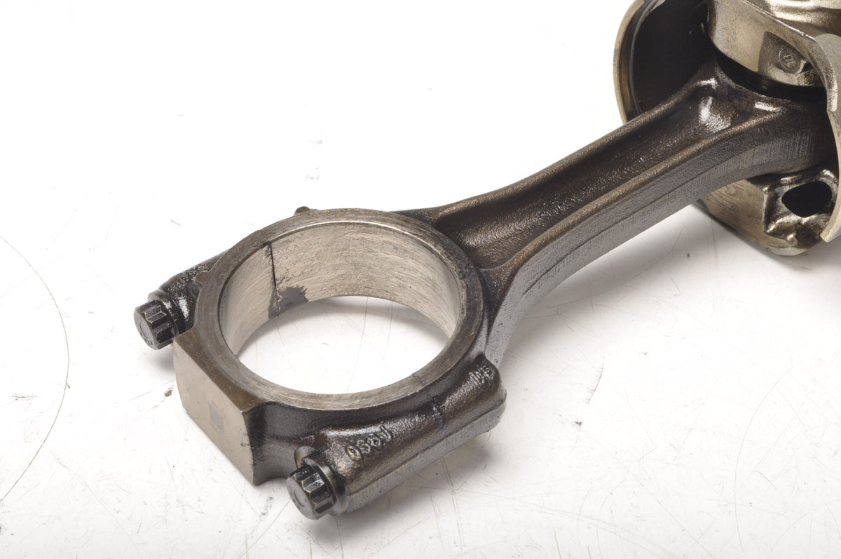 VW EOS 2.0 TDI 140KM PISTON WITH CONNECTING ROD BMM