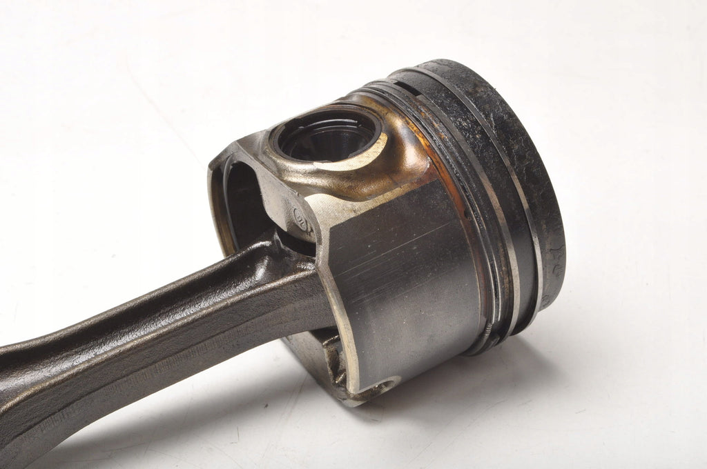 VW EOS 2.0 TDI 140KM PISTON WITH CONNECTING ROD BMM