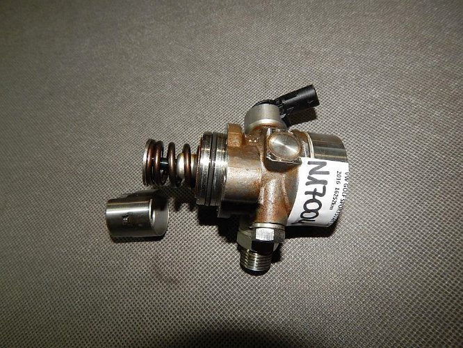 VW GOLF 7 SPORTSVAN FUEL PUMP V03946016BK