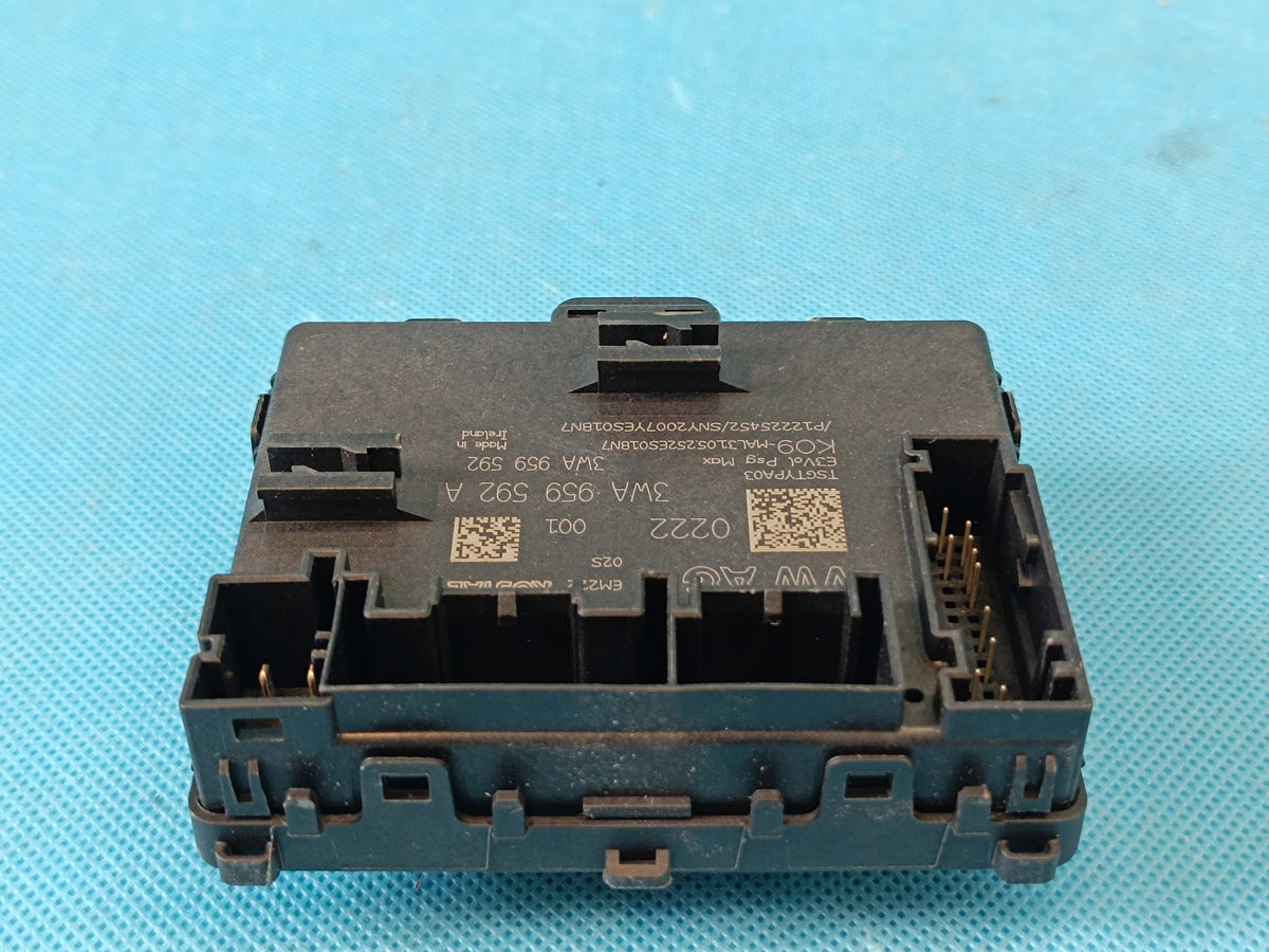VW GOLF 8 LIFT VARIANT 1.5 TSI 110KW 26R DOOR MODULE RIGHT FRONT 3WA959592A