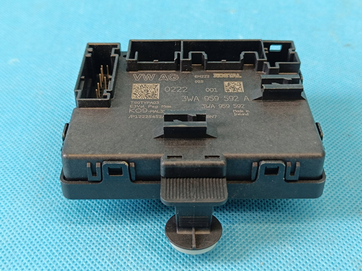 VW GOLF 8 LIFT VARIANT 1.5 TSI 110KW 26R DOOR MODULE RIGHT FRONT 3WA959592A