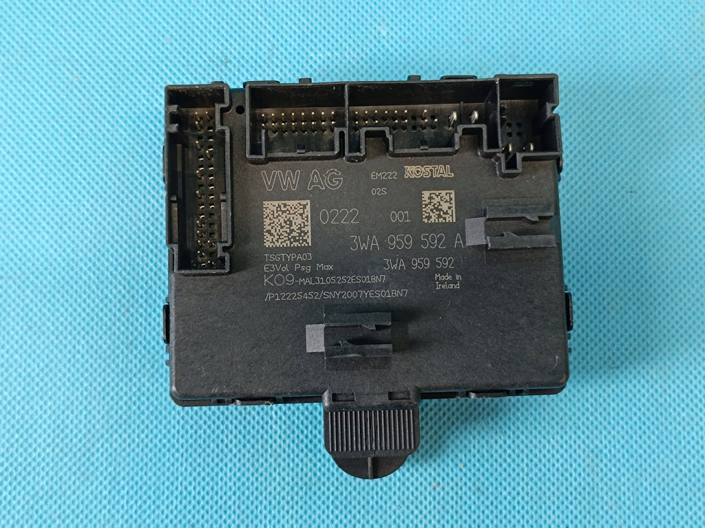 VW GOLF 8 LIFT VARIANT 1.5 TSI 110KW 26R DOOR MODULE RIGHT FRONT 3WA959592A