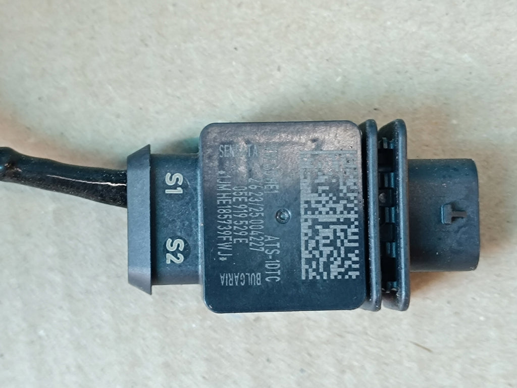 VW GOLF 8 LIFT VARIANT 1.5 TSI 2026 R EXHAUST TEMPERATURE SENSOR 05E919529E