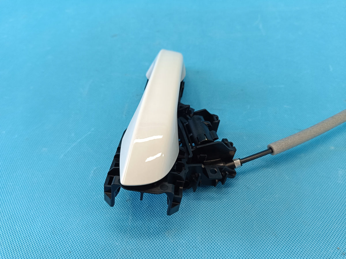 VW GOLF 8 LIFT VARIANT 1.5TSI 2026R DOOR HANDLE KESSY RIGHT REAR 5H0837206F