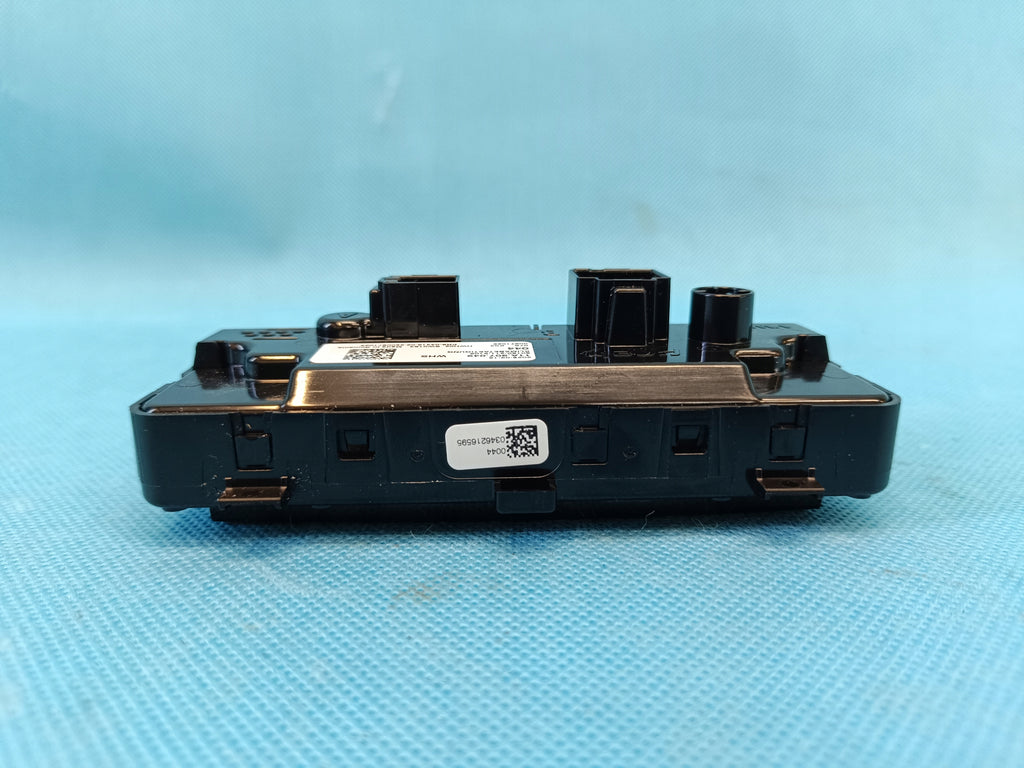 VW GOLF 8 LIFT VARIANT 1.5TSI 2026R TUNNEL AIR CONDITIONING PANEL REAR 11A907049