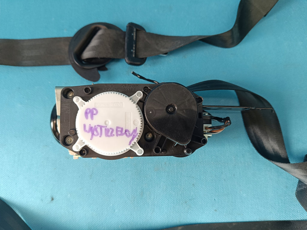 VW GOLF 8 LIFT VARIANT 1.5TSI 26R SEAT BELT RIGHT FRONT 5H1857706P