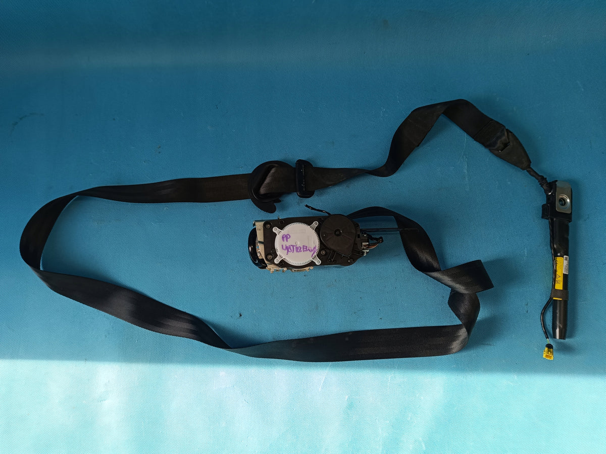 VW GOLF 8 LIFT VARIANT 1.5TSI 26R SEAT BELT RIGHT FRONT 5H1857706P