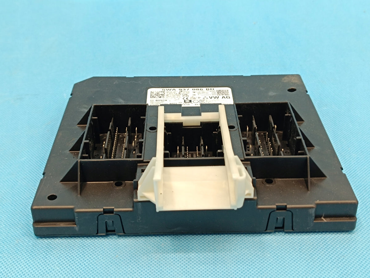 VW GOLF 8 VARIANT LIFT 1.5 TSI 110KW 2024 R COMFORT MODULE 5WA937086BD