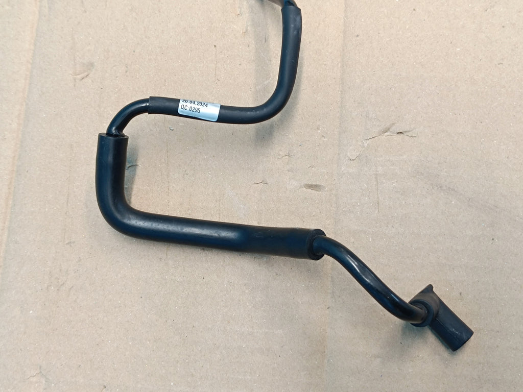 VW GOLF 8 VARIANT LIFT 1.5 TSI 110KW 2024 R VACUUM CABLE 05E103560S