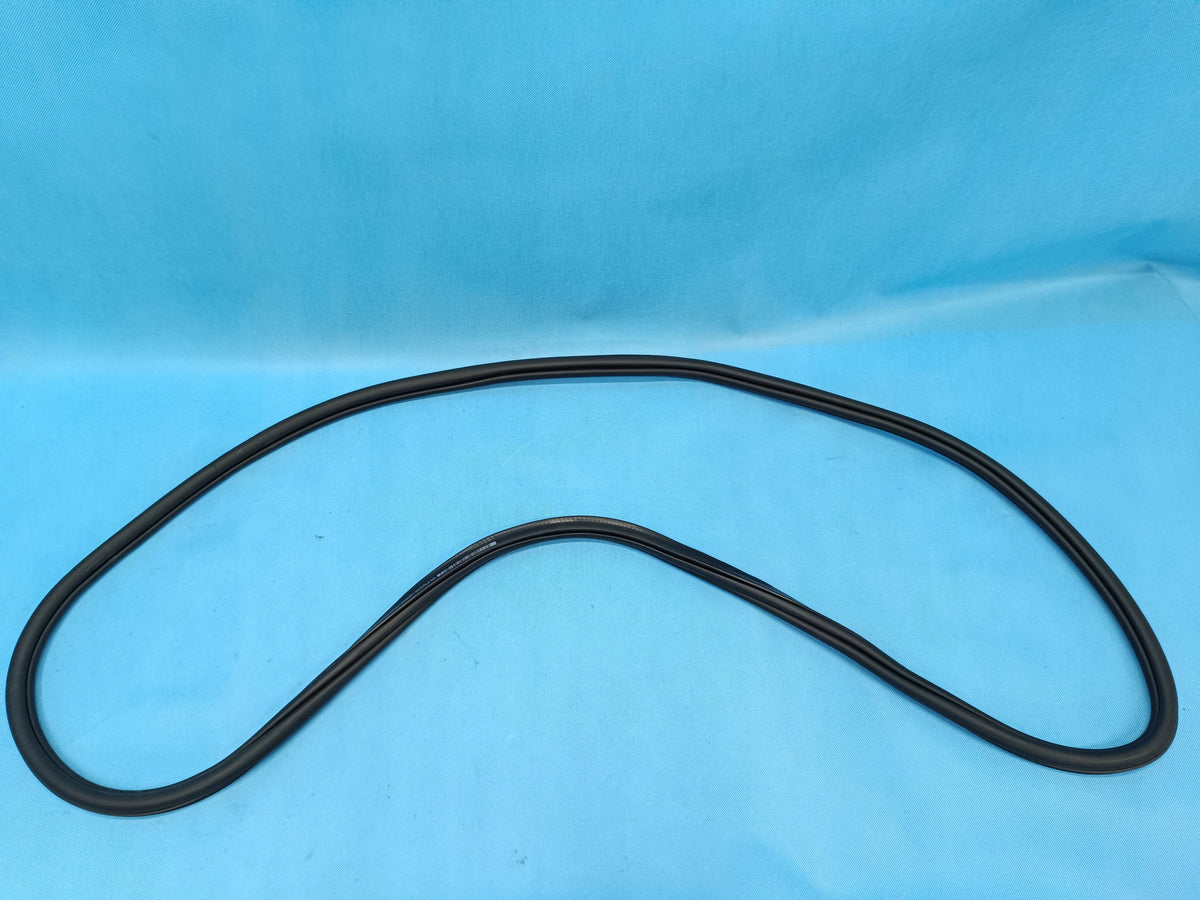 VW GOLF 8 VARIANT LIFT 1.5 TSI 2024 R DOOR SEAL LEFT REAR 5H9867913