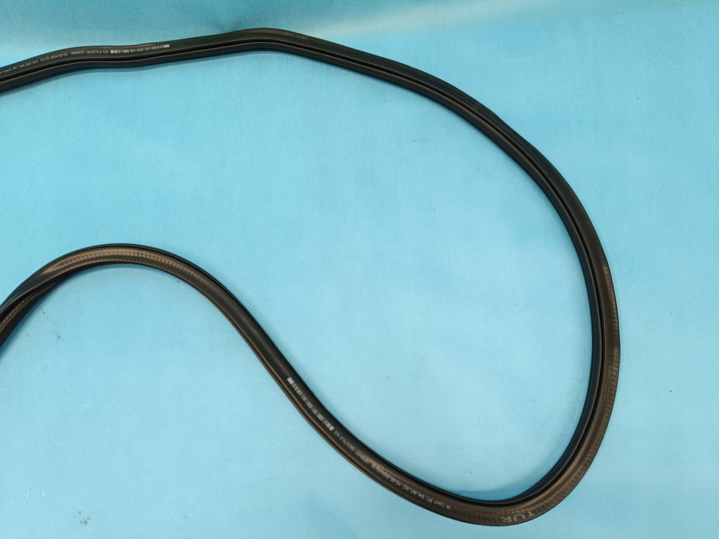 VW GOLF 8 VARIANT LIFT 1.5 TSI 2024 R DOOR SEAL RIGHT FRONT 5H4867912