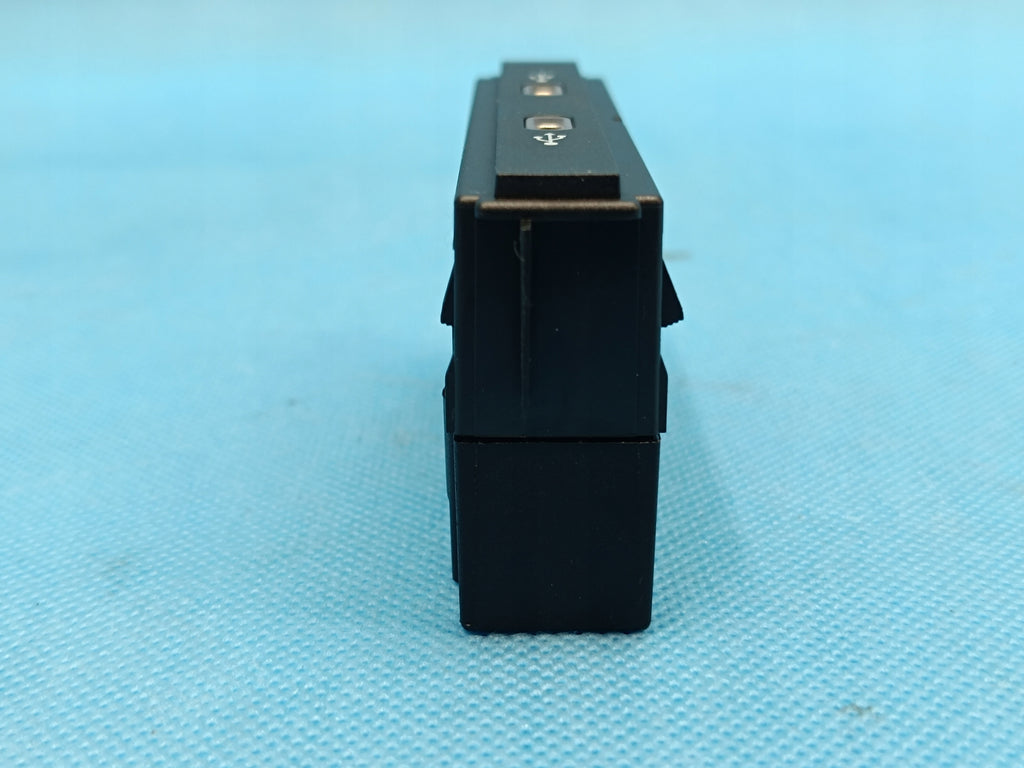 VW GOLF 8 VARIANT LIFT 1.5TSI 110KW 2024R SOCKET USB PORT TYPE C 5NA035700