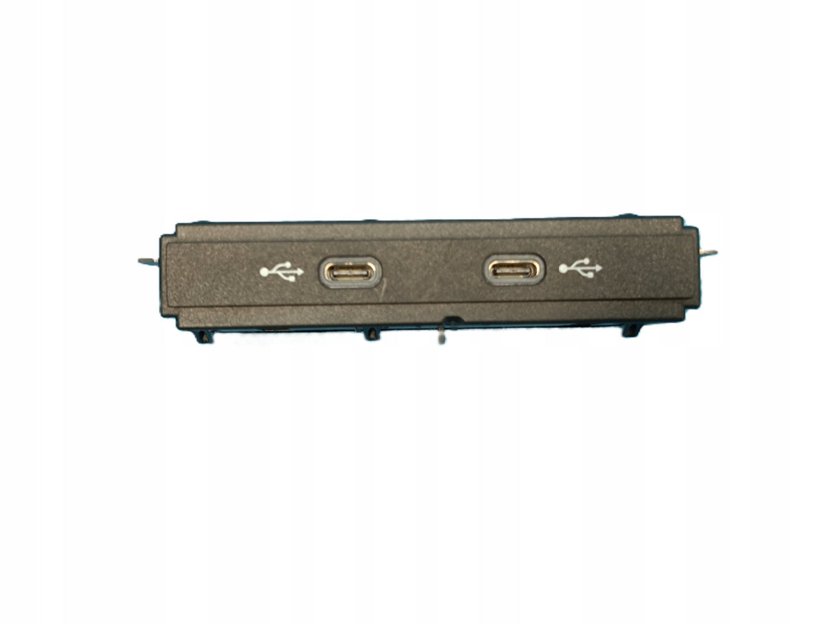 VW GOLF 8 VARIANT LIFT 1.5TSI 110KW 2024R SOCKET USB PORT TYPE C 5NA035700