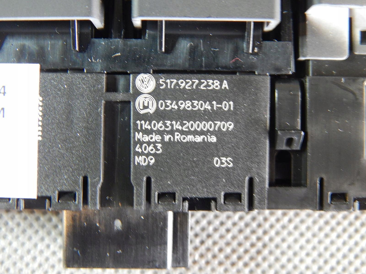 VW GOLF SPORTSVAN BUTTON PANEL 517927238A