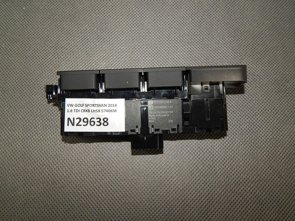 VW GOLF SPORTSVAN BUTTON PANEL 517927238A