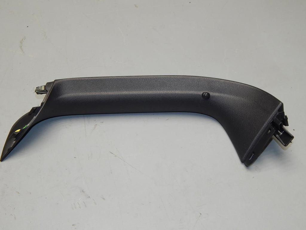 VW GOLF SPORTSVAN POST COVER RIGHT 510867604