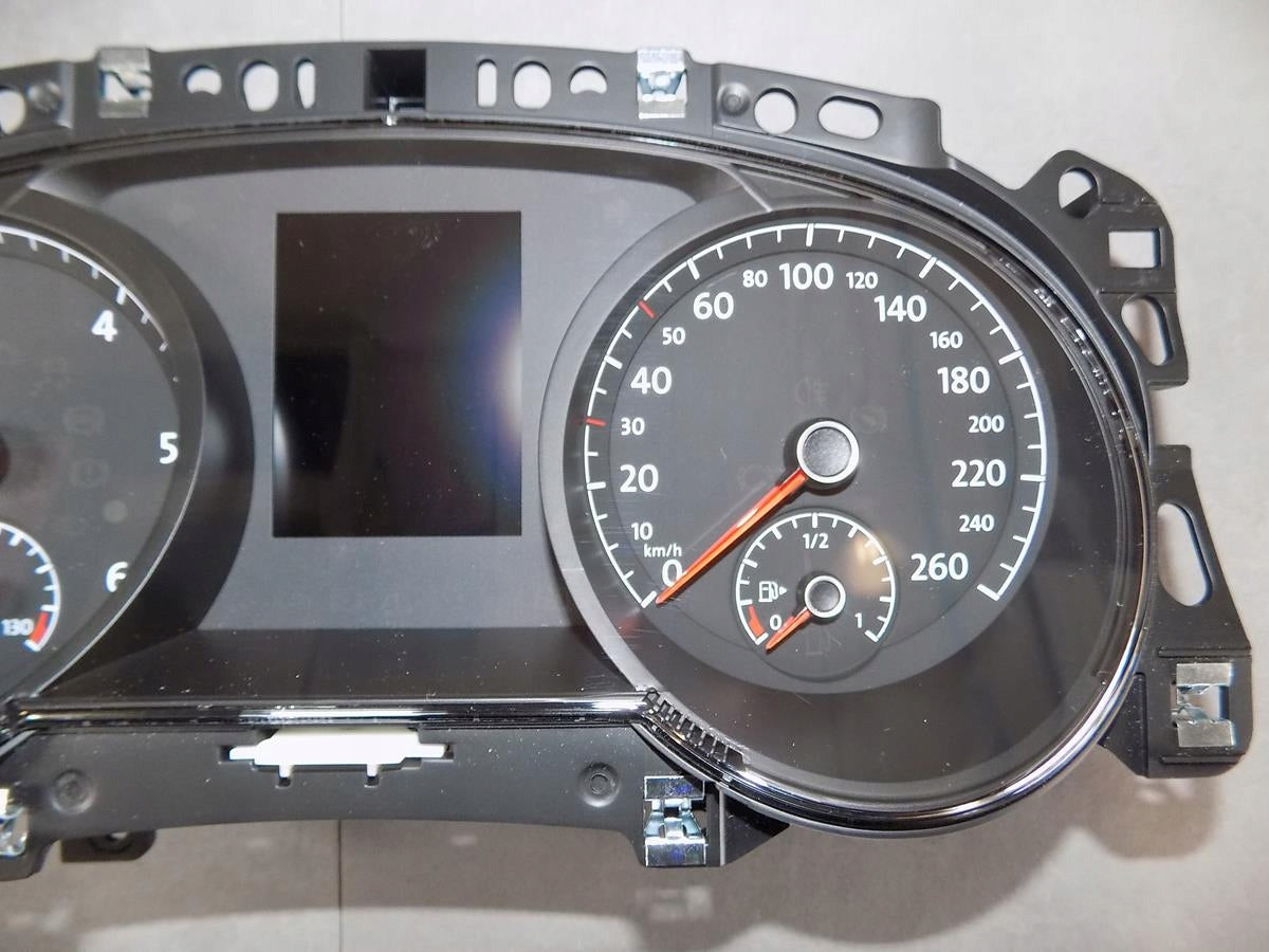 VW GOLF SPORTSVAN TDI COUNTER CLOCKS 517920641A