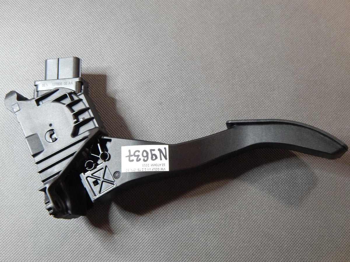 VW GOLF VII 1.2 TSI GAS POTENTIOMETER 5Q01721503H