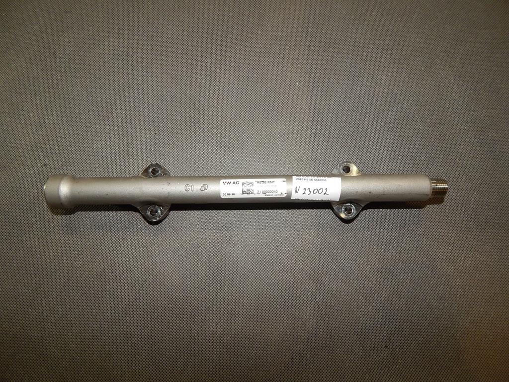 VW GOLF VII 1.4 TSI INJECTION RAIL 05E133320
