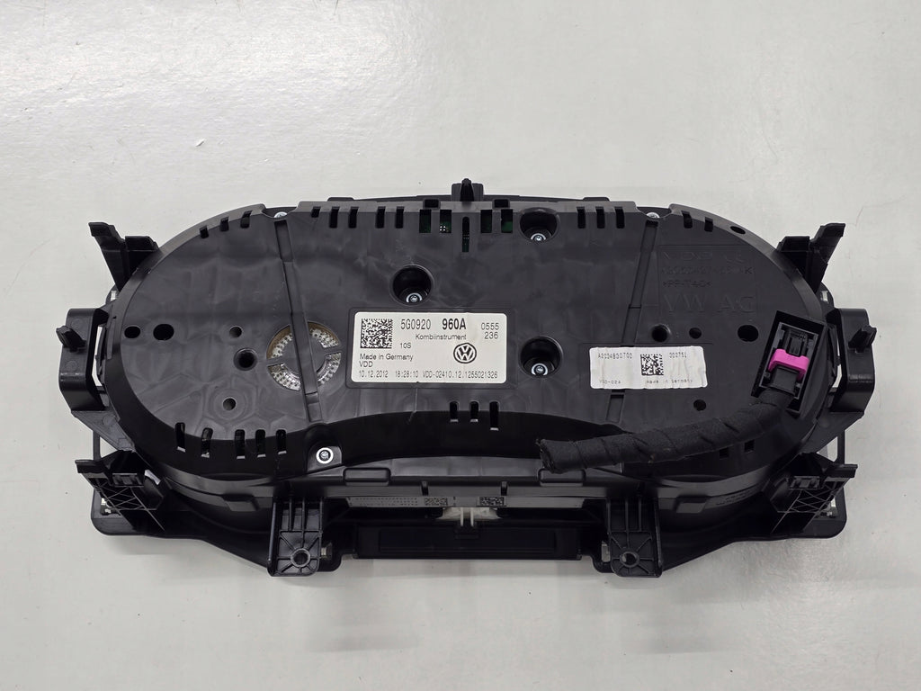 VW GOLF VII 14R COUNTER CLOCK 2.0TDI ANGLIK UK 5G0920960A