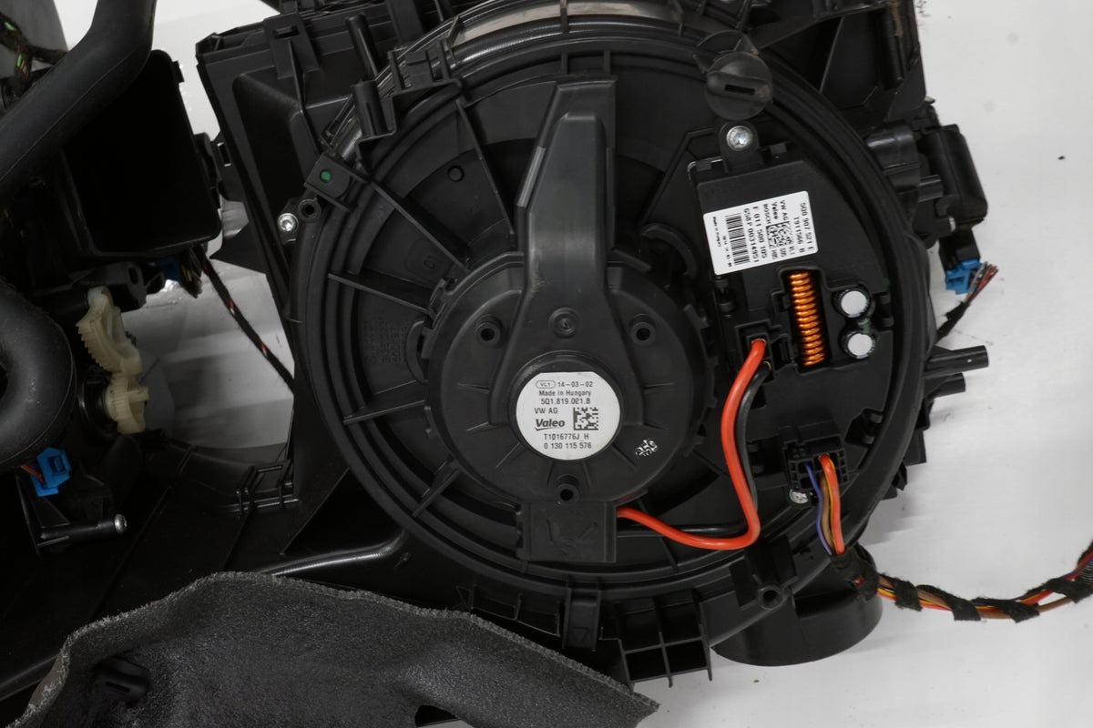 VW GOLF VII 15R HEATER BLOWER EUROPA 5Q1820005AM
