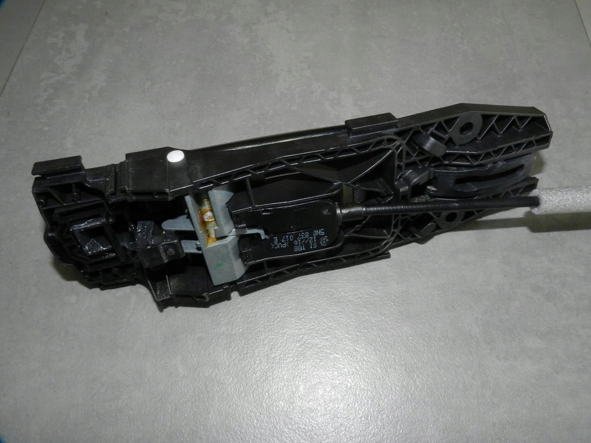 VW GOLF VII 7 HANDLE LEFT REAR LA9W 5G0837205
