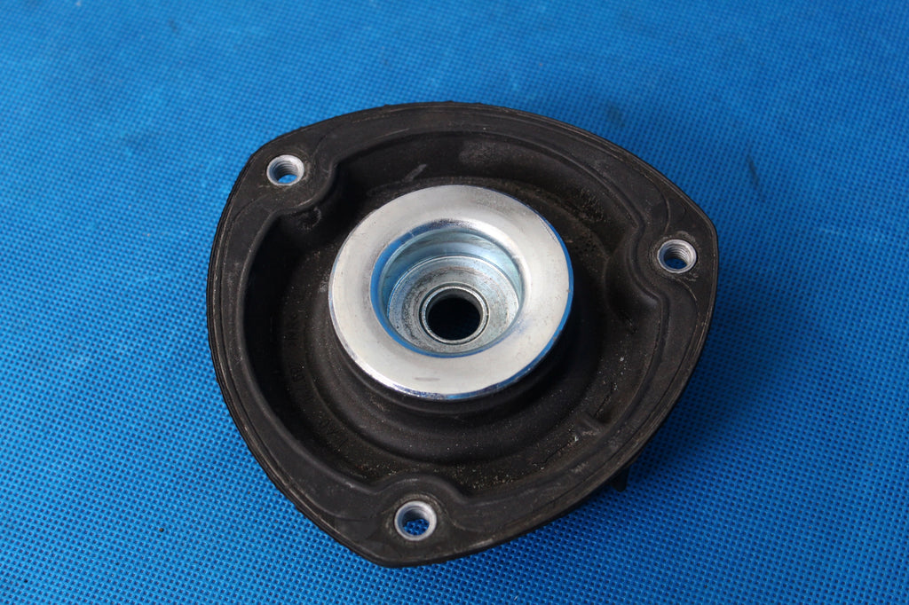 VW GOLF VII GTI SHOCK ABSORBER SOCKET FRONT 2016R 5Q0412331