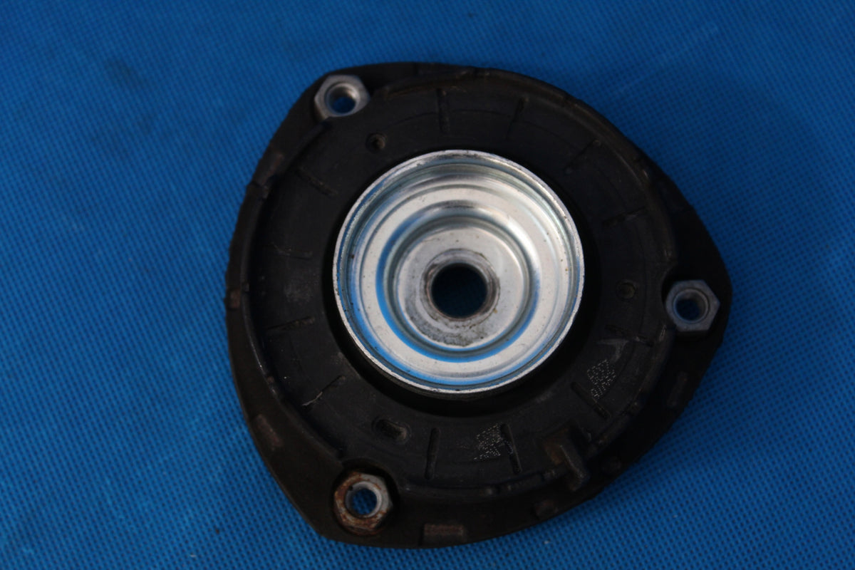 VW GOLF VII GTI SHOCK ABSORBER SOCKET FRONT 2016R 5Q0412331