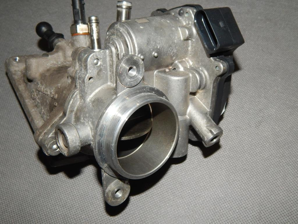 VW GOLF VII THROTTLE 04L128063J