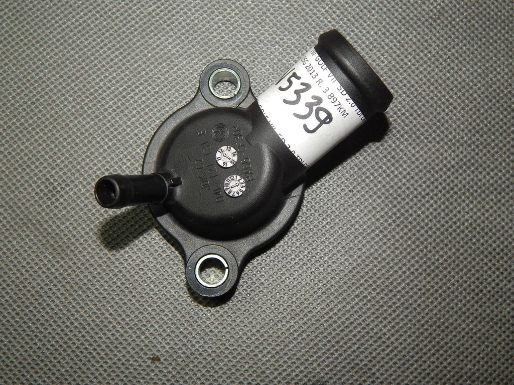 VW GOLF VII WATER CONNECTOR 04L121131E