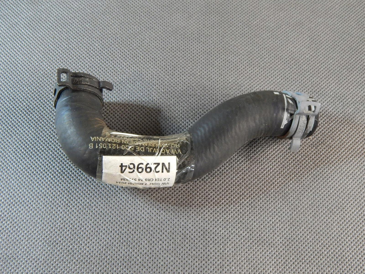 VW GOLF VII WATER LINE 04L121051B