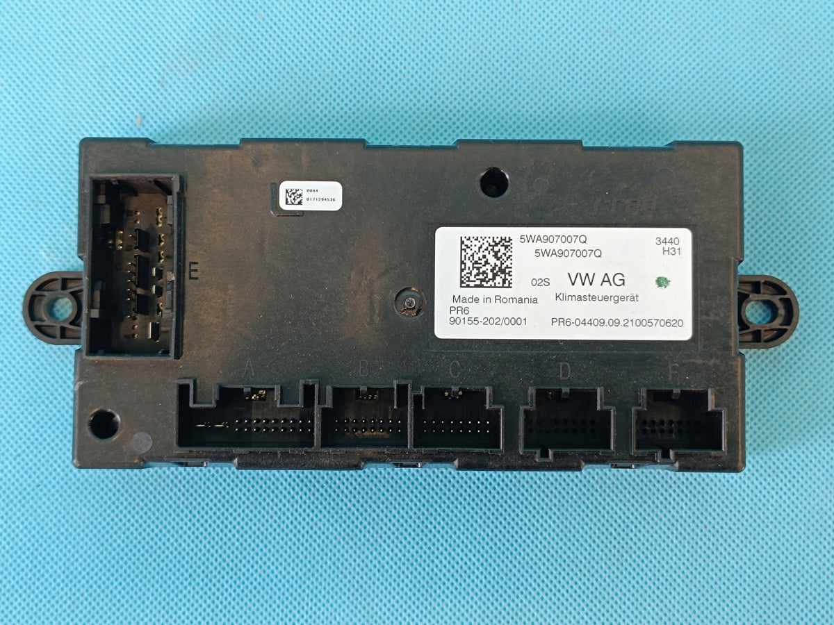 VW GOLF VIII 8 VARIANT 2.0TDI 2022R MODULE AIR CONDITIONING CONTROLLER 5WA907007Q