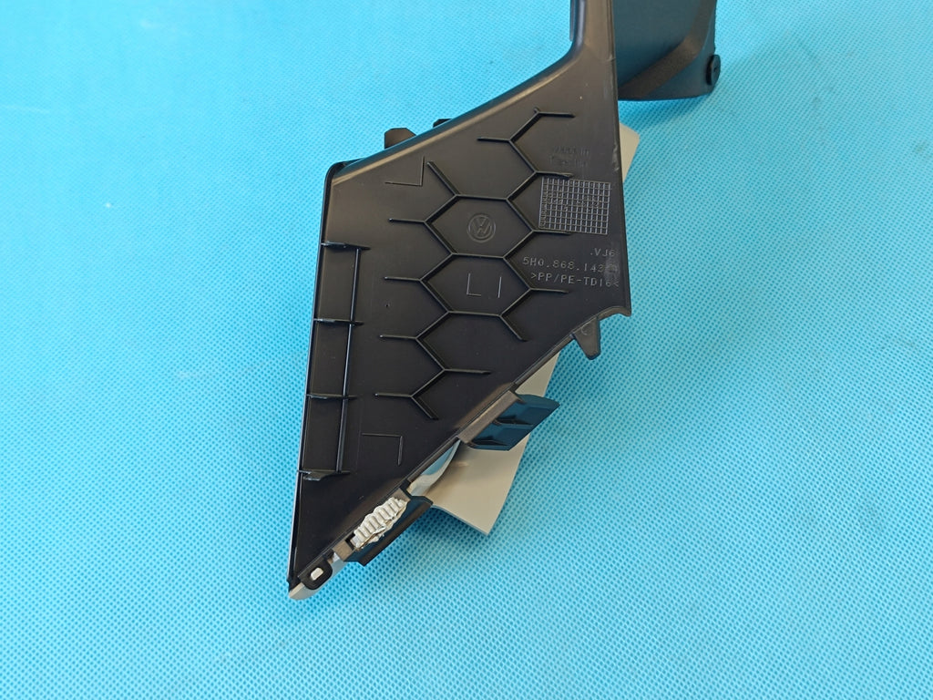 VW GOLF VIII 8 VARIANT 2.0TDI 2022R STRIP POST COVER A LEFT 5H0868143