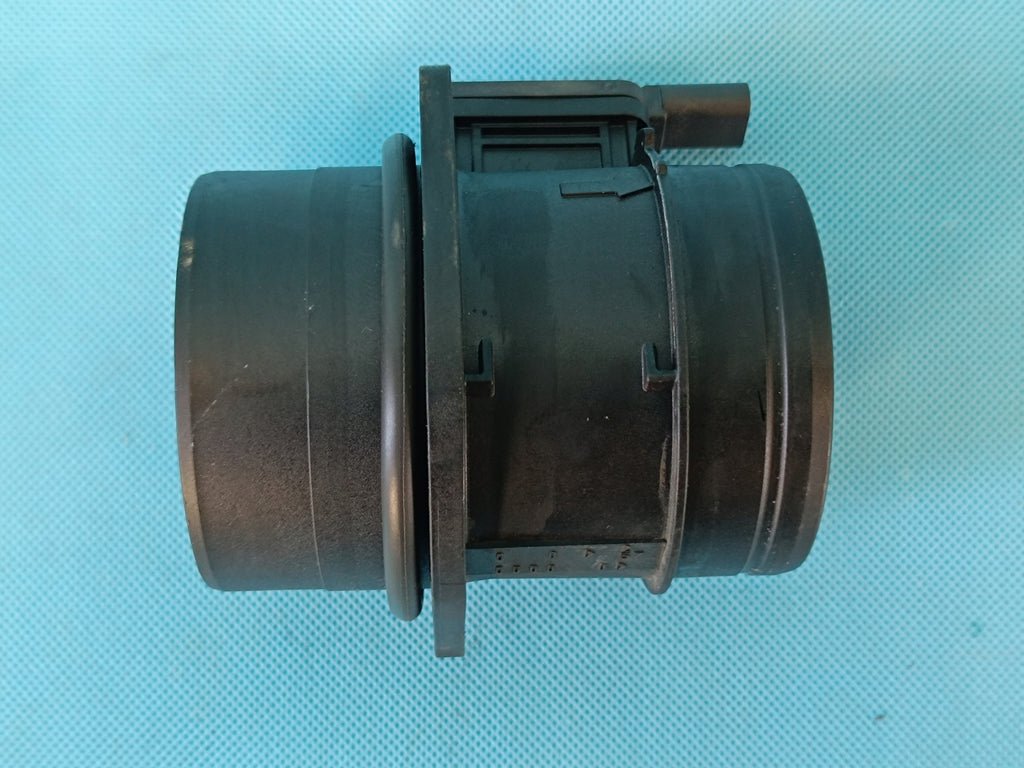 VW GOLF VIII 8 VARIANT 2.0TDI 85KW 2022R FLOWMETER 05L906461B