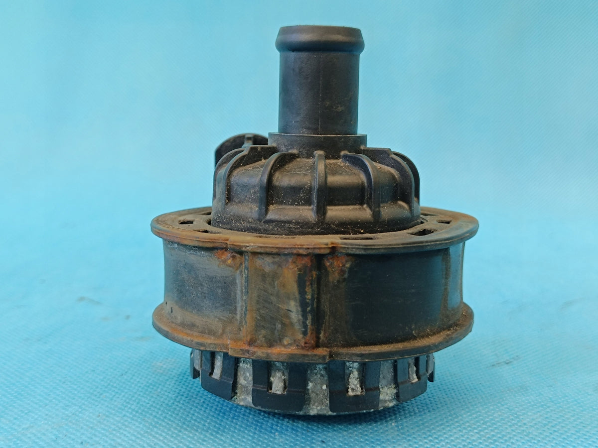 VW GOLF VIII 8 VARIANT 2.0TDI 85KW 2022R WATER PUMP 3Q0965564