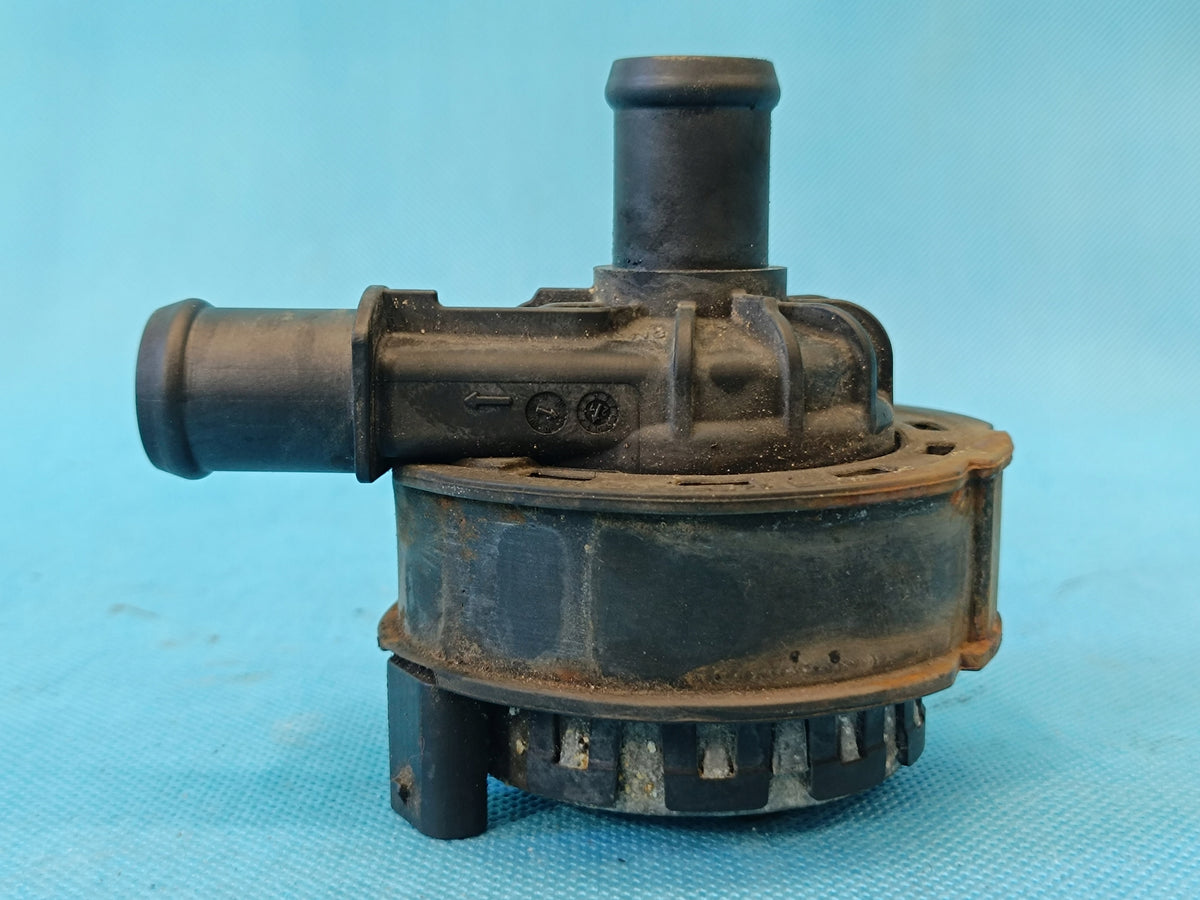 VW GOLF VIII 8 VARIANT 2.0TDI 85KW 2022R WATER PUMP 3Q0965564